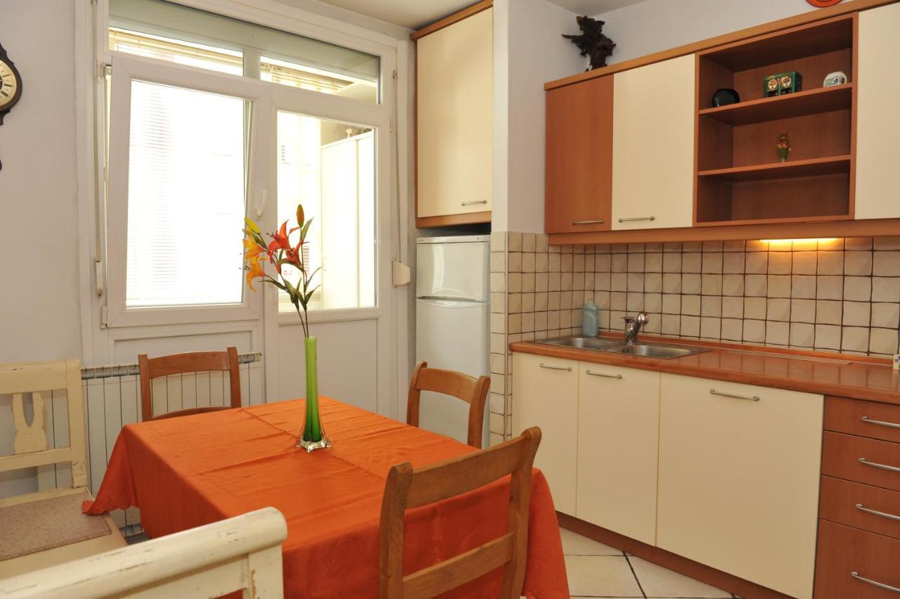 Iva Tour As With Balcony In Appartement *